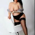 Angela, Blasexpertin und Naturbusen. Bild