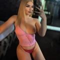 Alice feucht, geil und sexy wartet auf dich. Bild