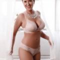 Wanda, eine erotische reife Lady von 56 Jahren. Bild