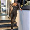 Monica Baby, perfekte Frau von 22 Jahren. Bild